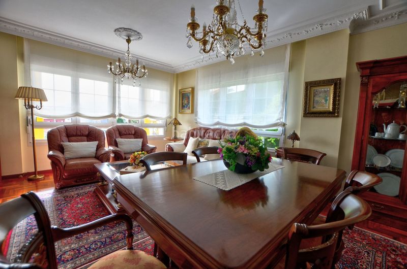 Foto aaf0fff9-8e09-4972-a454-0d4663944276. Casa amb calefacció aparcament piscina a Villalegre - La Luz Avilés