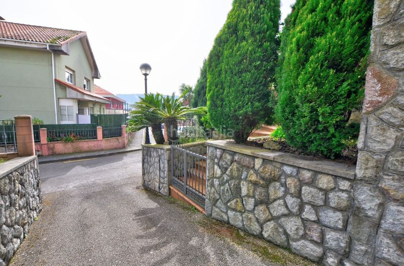 Foto b42d948d-5fc0-4d9a-a437-2e6e8cc0327d. Casa amb calefacció aparcament piscina a Villalegre - La Luz Avilés