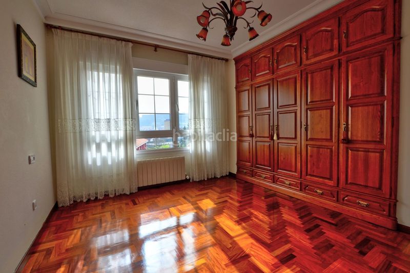 Foto b99a165a-4365-4b12-a621-adb5ac6935aa. Casa amb calefacció aparcament piscina a Villalegre - La Luz Avilés