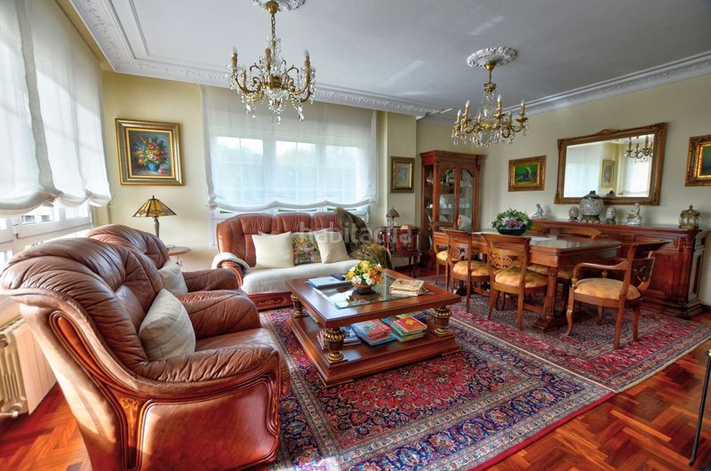 Foto cfb652ca-44c5-468d-a4e5-ce2d490c5788. Casa amb calefacció aparcament piscina a Villalegre - La Luz Avilés