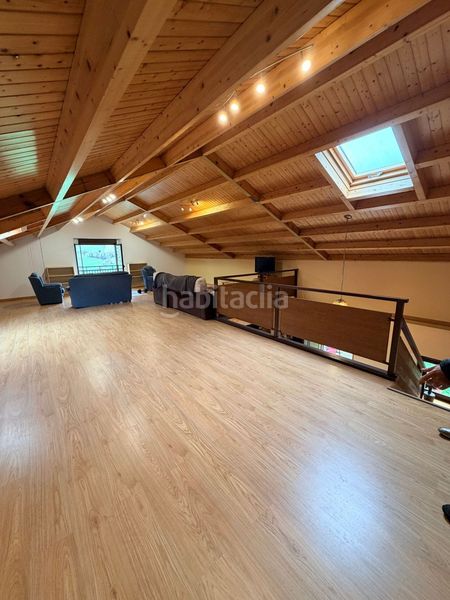 Foto 33cc6592-35ac-4154-9572-3bc174dd793b. Casa amb calefacció aparcament piscina a Navia