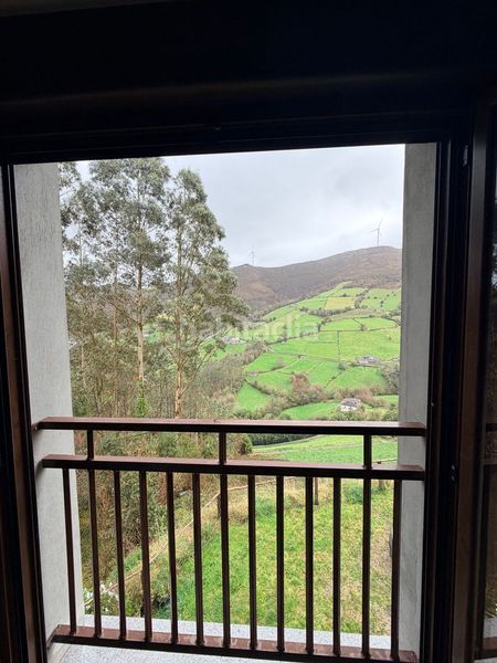 Foto 9e8e3609-294b-44f3-99d9-164925b3dfb4. Casa amb calefacció aparcament piscina a Navia