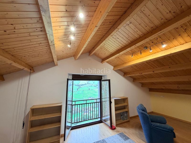 Foto d38762cd-8d44-46a8-84a9-907e5eebfafa. Casa amb calefacció aparcament piscina a Navia