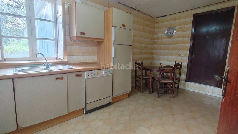 Foto 3e35c64b-e394-4af5-9499-6a6bc6e55e2f. Casa amb aparcament piscina a Navia