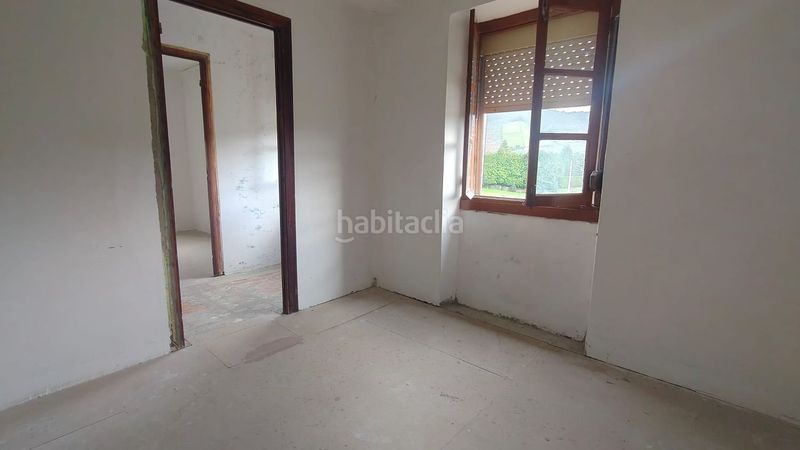 Foto 99921243-2bc7-426d-87e9-9194675559ac. Casa amb aparcament piscina a Navia