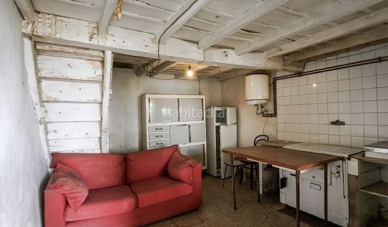 Foto a7ee9eaa-3677-4636-b745-94bba9a522f7. Casa amb piscina a Quirós