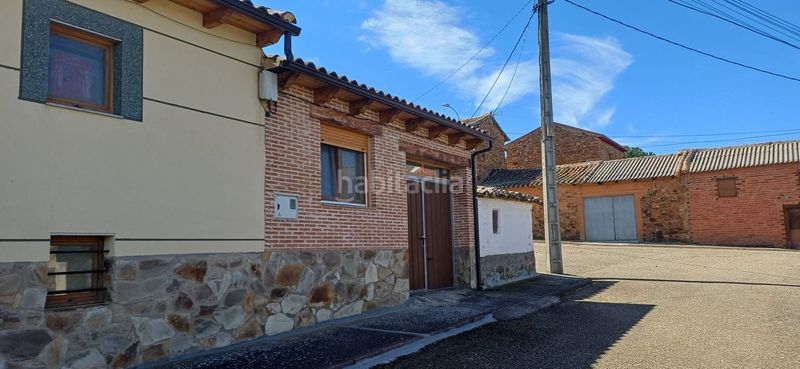 Foto 169a6e77-9a58-43c0-9573-c12265713121. Casa amb calefacció aparcament piscina a Valderrey