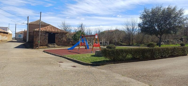 Foto 2931a830-9329-4790-b21c-ea3041211cf2. Casa amb calefacció aparcament piscina a Valderrey