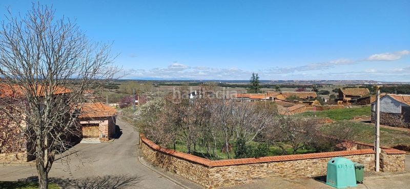 Foto 870e5367-2d20-422c-9595-35258e8d7c0b. Casa amb calefacció aparcament piscina a Valderrey
