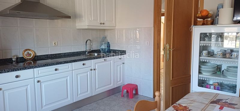 Foto cec33395-87e8-4335-a272-d78cd2db986c. Casa amb calefacció aparcament piscina a Valderrey