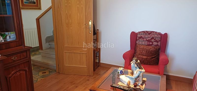 Foto e9beb4ec-a565-4b22-8023-e76afbfba87c. Casa amb calefacció aparcament piscina a Valderrey