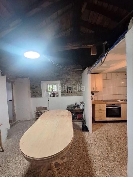 Foto 48d97552-d4a3-45b2-ade5-cc9308297af1. Casa amb piscina a Valdés