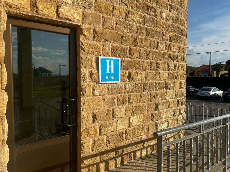 Foto a82e7db2-e37b-45d7-9341-da7e5ae43bb1. Pis a Viella-Granda-Meres Siero