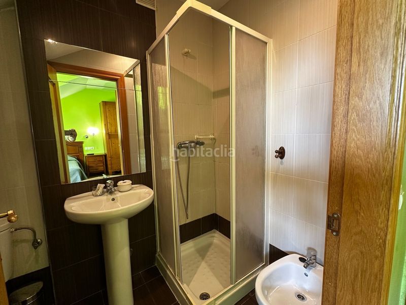 Foto c76d5fcd-02ba-4e3d-a6cb-a104f7c40664. Pis a Viella-Granda-Meres Siero