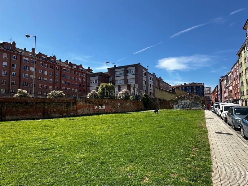 Foto f8a9e86d-7ee6-46aa-9014-82bda5222aa4. Pis amb calefacció piscina a Llano Gijón