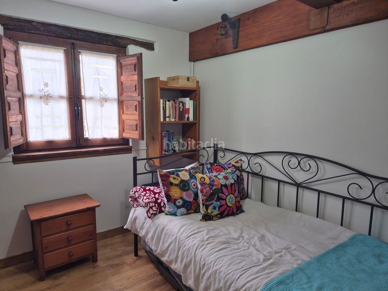 Foto b8945efa-1758-4c71-ba7c-b955d2ff6f6c. Casa amb piscina a Colunga