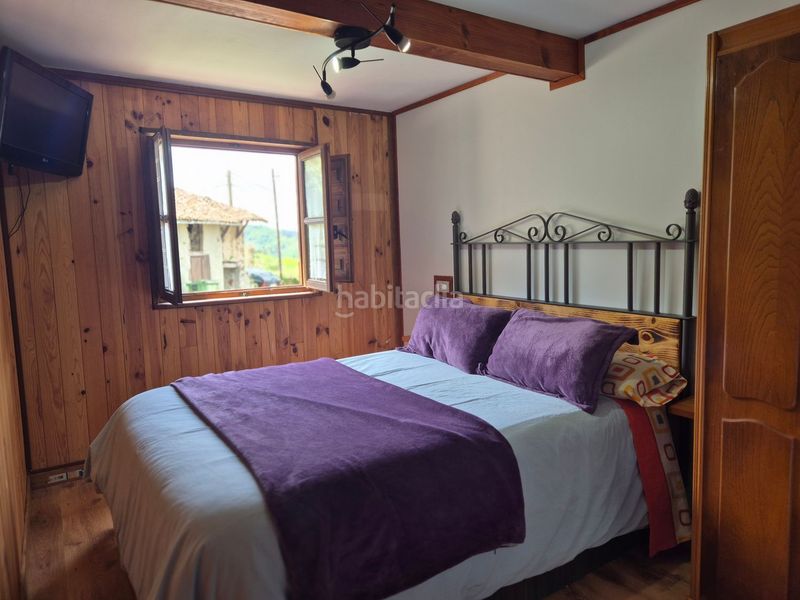 Foto edc850a7-66c1-498d-9cad-d55c6c88ca43. Casa amb piscina a Colunga