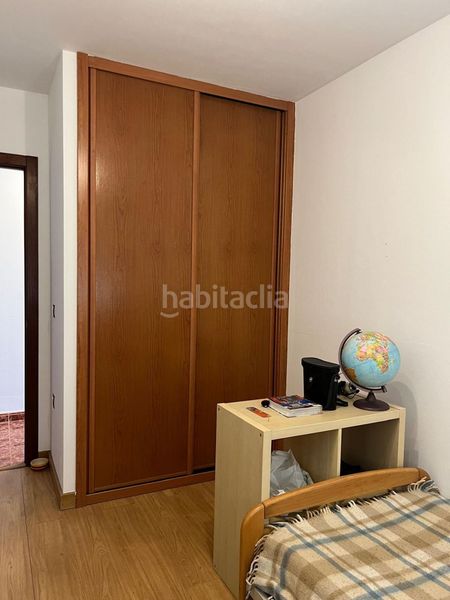 Foto cf2b0f92-9564-4d3f-ad79-801f9264eaa9. Casa amb calefacció aparcament piscina a Valdés
