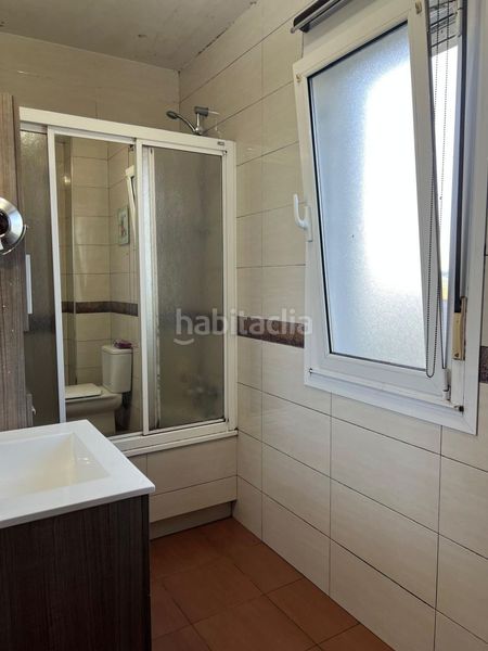 Foto cf598556-f5fe-4162-ae6b-44c9f0b68f20. Casa amb calefacció aparcament piscina a Valdés