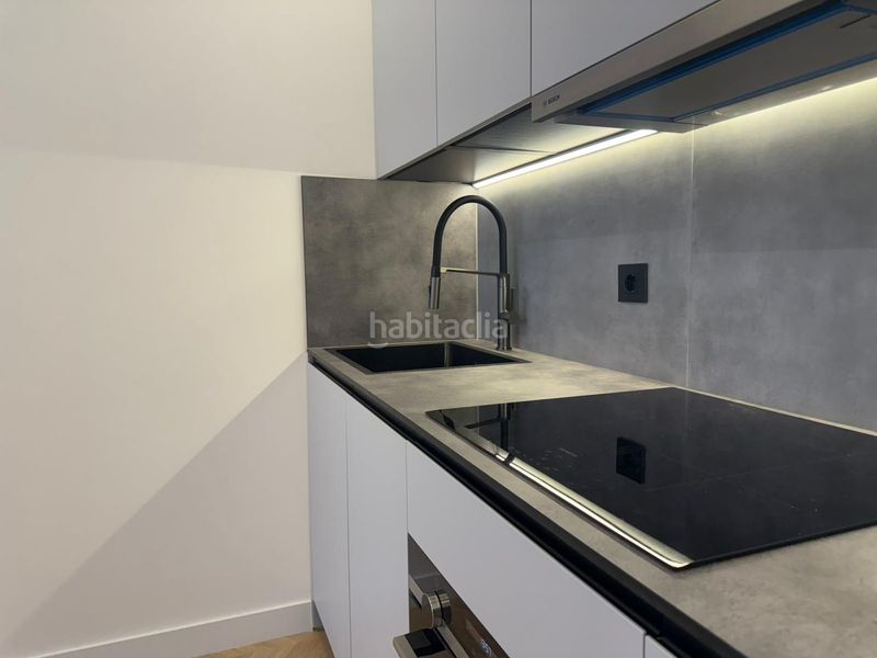 Foto 10407257-b6d8-41d0-98d2-c7635bb29d83. Pis amb calefacció piscina a Centro Gijón