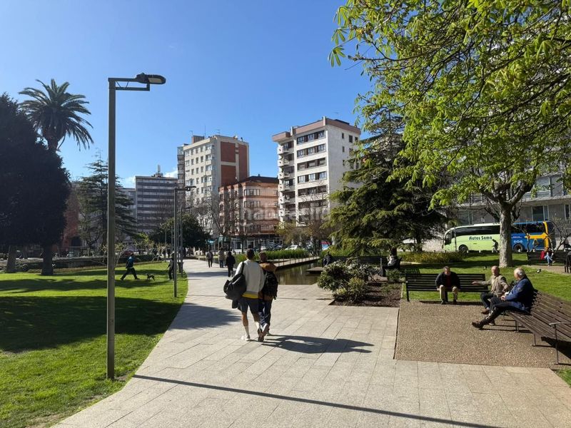 Foto 2247cf5d-418a-4402-9540-10c07b51f1e2. Pis amb calefacció piscina a Centro Gijón