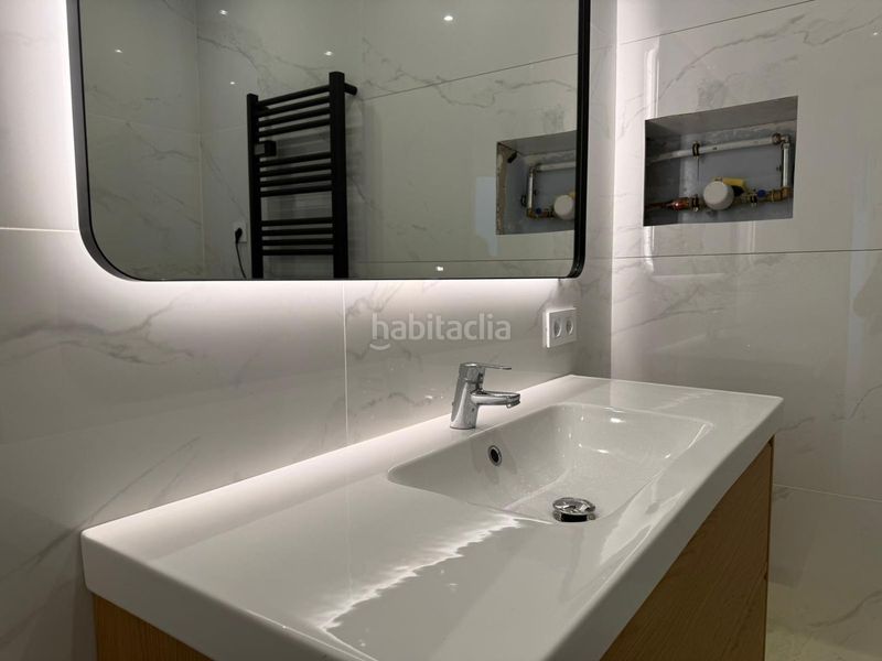 Foto b8395a80-be4f-4ea8-97d3-d61bee06419d. Pis amb calefacció piscina a Centro Gijón