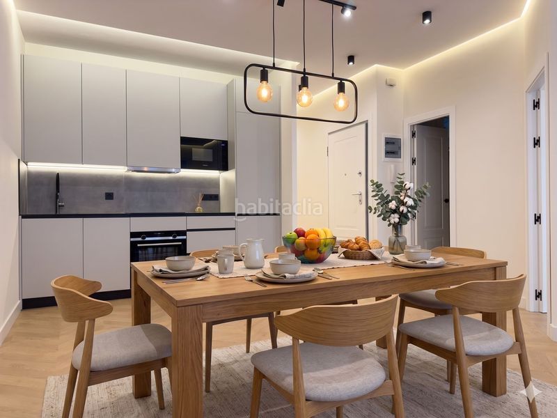 Foto cd3cf75f-29af-46ba-9fff-b07698cb39e6. Pis amb calefacció piscina a Centro Gijón