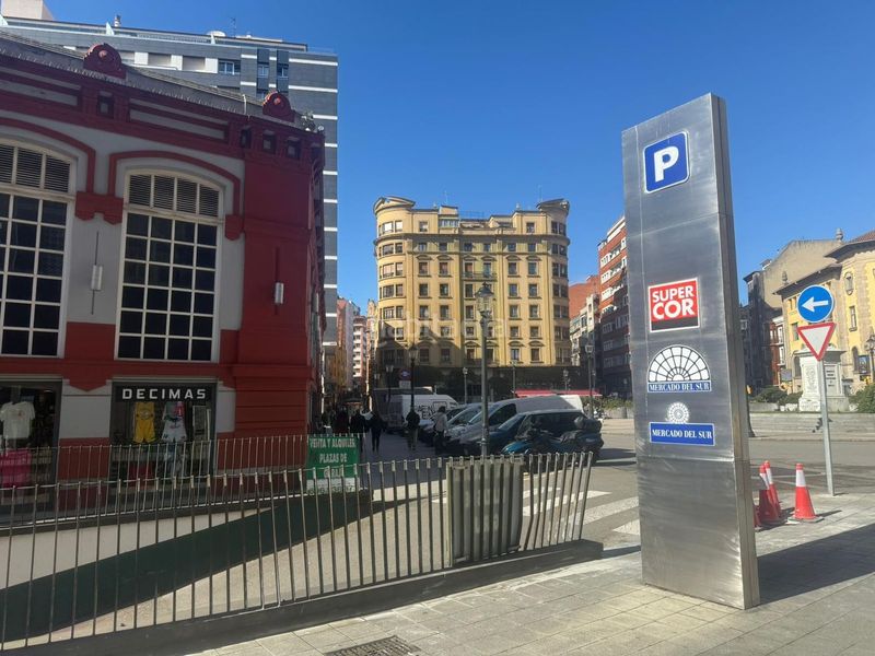 Foto f422b03b-d34e-4e24-a621-bb6cf8770e8d. Pis amb calefacció piscina a Centro Gijón