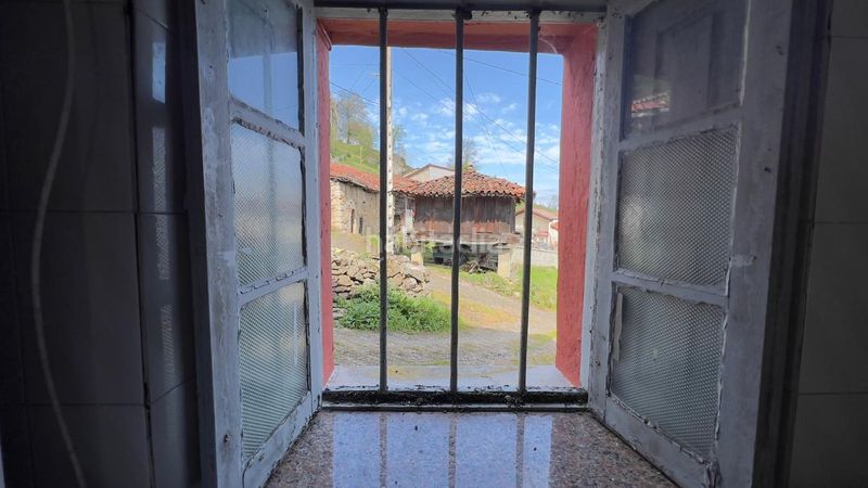 Foto e85b06ab-a798-47e9-8db0-c97f337addfa. Casa amb piscina a Quirós