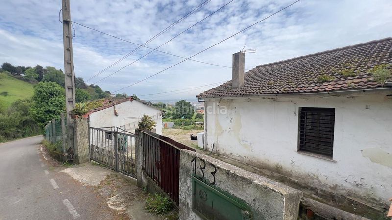 Foto 9d1f1560-6967-4728-8504-ad6fe9c57f41. Casa amb piscina a Veriña Gijón