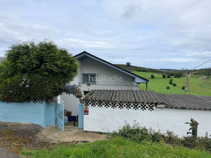 Foto d9afc337-b681-4bb3-9654-04d5e453a506. Casa amb aparcament piscina a Navia