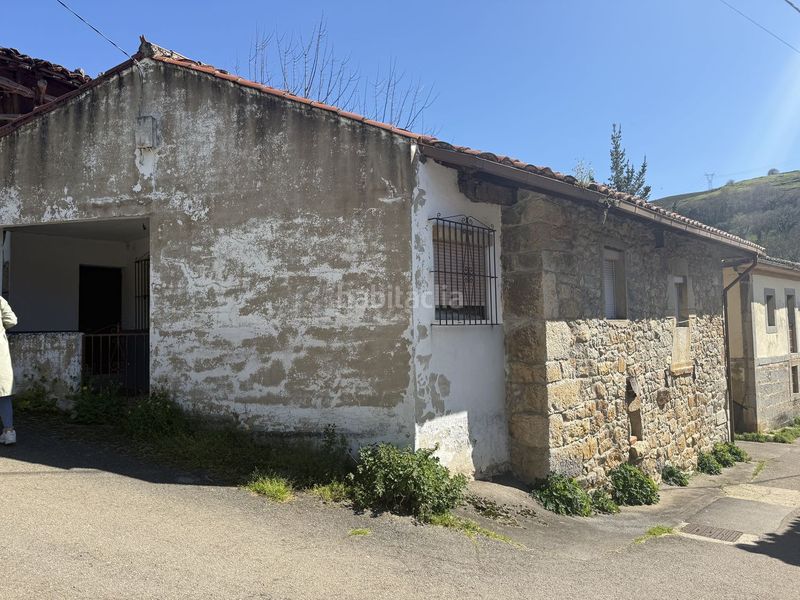 Foto 2c4aa8f0-66f9-4bf5-8eff-7c5019a97d43. Casa amb aparcament piscina a Grado