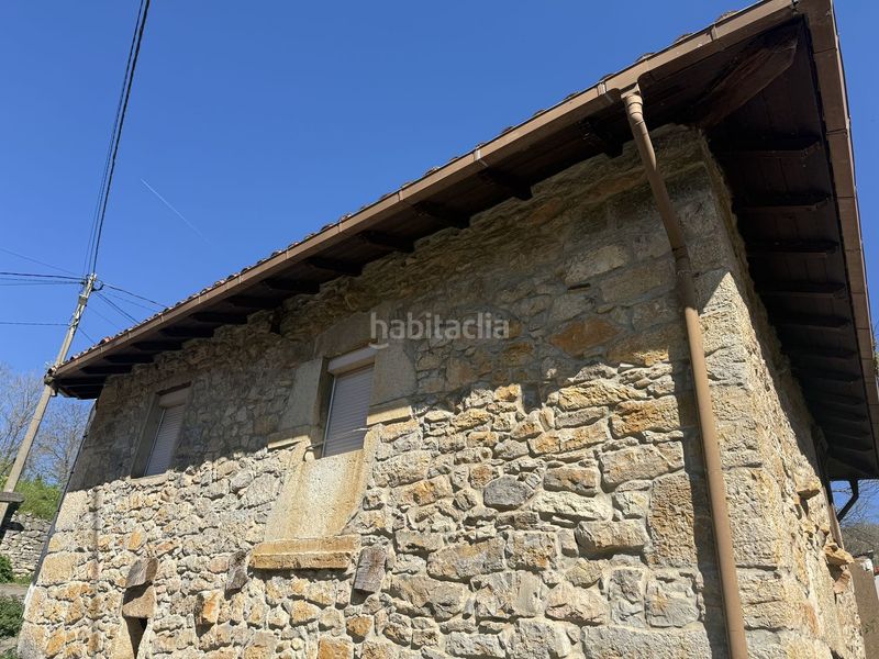 Foto c0ed30d5-7a01-45b2-936b-2d633ad3e850. Casa amb aparcament piscina a Grado