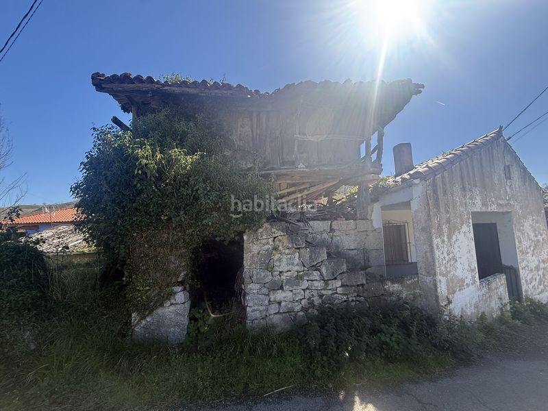 Foto d0445f86-8de8-4427-a4f6-9094002810eb. Casa amb aparcament piscina a Grado