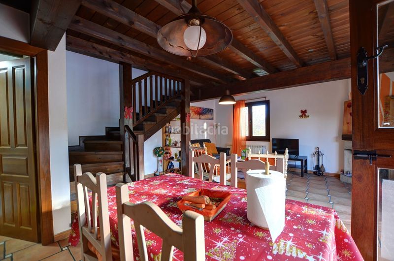 Foto 0b2a3ca7-db57-42a9-b717-a1b6d8016019. Casa amb calefacció aparcament piscina a Cangas de Onís