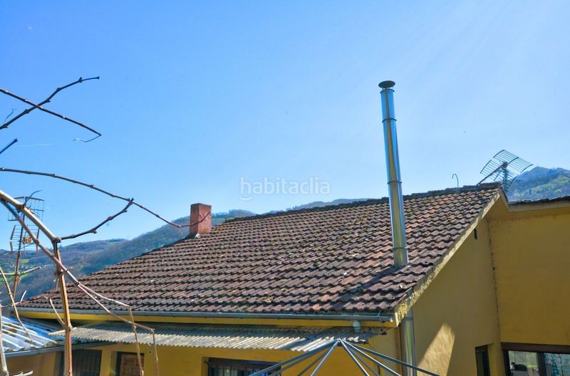Foto d9ca6868-624d-478c-82a3-715aeb3ba60a. Casa amb calefacció aparcament piscina a Lena