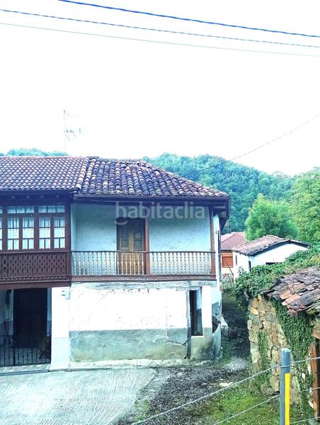Foto 0c2fbca0-3b53-4f4f-b151-0e98135465fa. Casa amb piscina a Lena