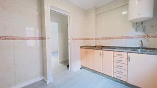 Etagenwohnung  N/a