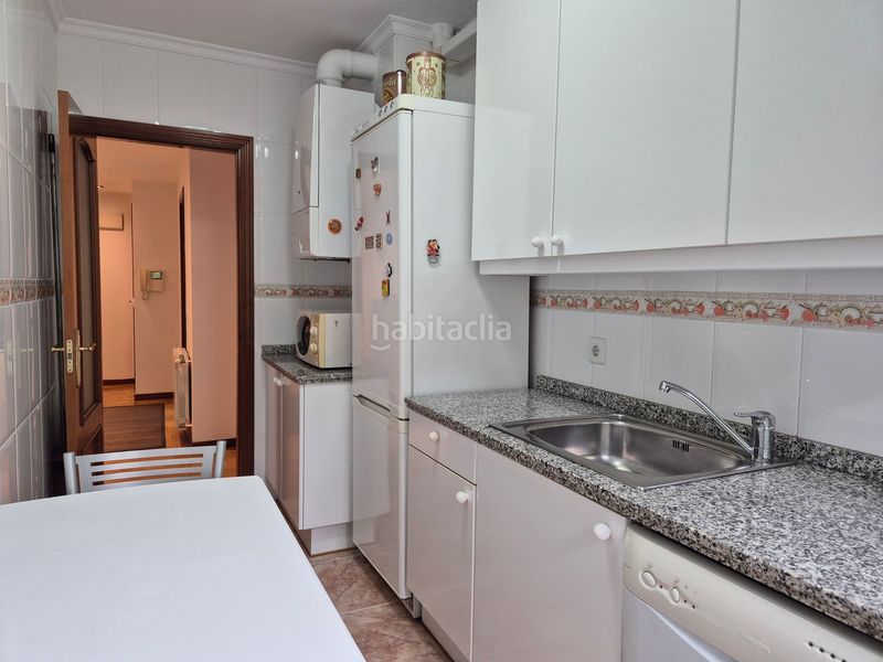 Foto d03de933-4c70-4aaa-b3f3-d84fa5ca9de2. Pis amb calefacció piscina a La Calzada Gijón