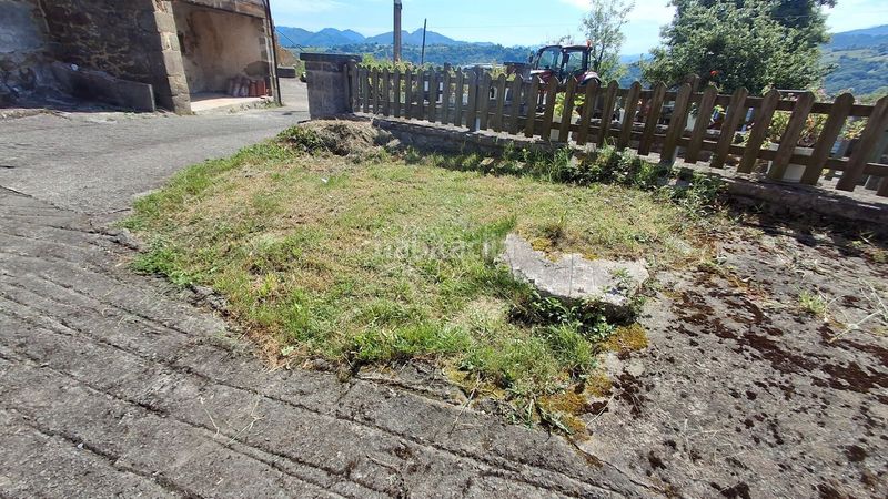 Foto 0a56e8b1-42ad-49d2-9e72-554fd716fb61. Casa amb piscina a Parres