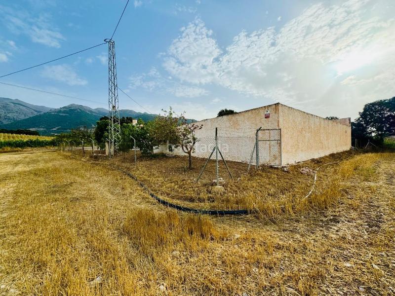 Foto f107d984-fde3-4cfd-918a-51fd7427f985. Masia amb aparcament a Alhama de Granada