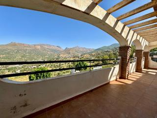 Xalet  N/a. Increíble casa con dos grandes terrazas en alcaucín!