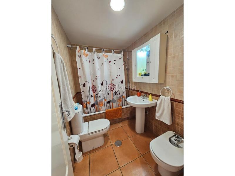 Foto 276b3b48-d3a9-482f-9ecd-d88445094a7f. Alquiler piso encantador piso con piscina y plaza de parking costa! en Torrox