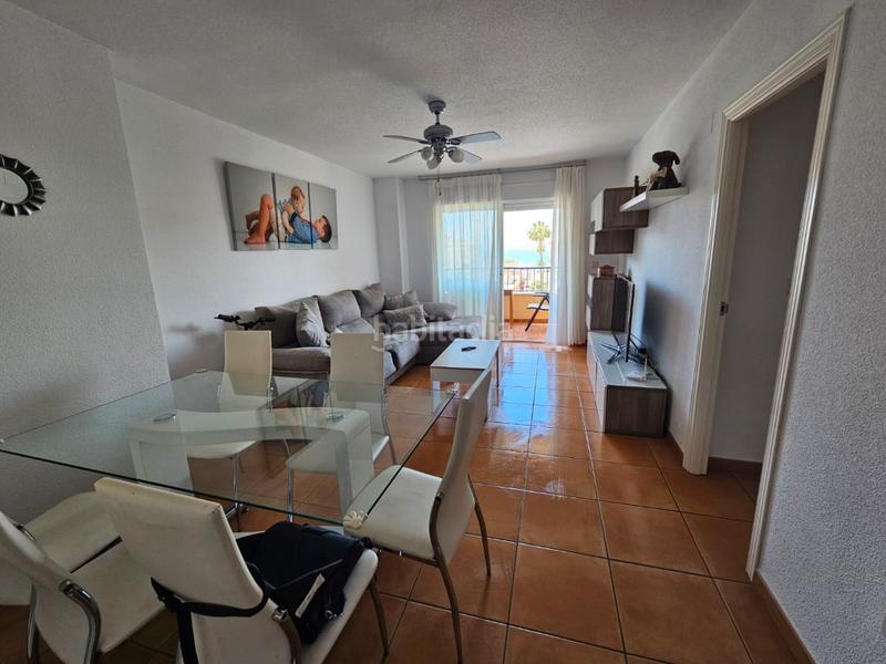 Foto 3480550c-31d2-4bc6-b38e-659d57c873d5. Alquiler piso encantador piso con piscina y plaza de parking costa! en Torrox