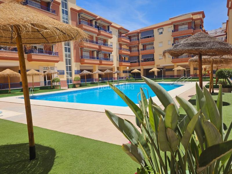 Foto c79f925e-7763-457a-b532-098b8d9b191e. Alquiler piso encantador piso con piscina y plaza de parking costa! en Torrox