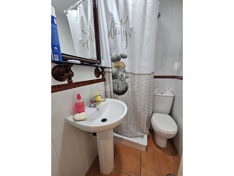 Foto f2fb87f3-3ea3-43de-8478-81bebe9b47a7. Alquiler piso encantador piso con piscina y plaza de parking costa! en Torrox