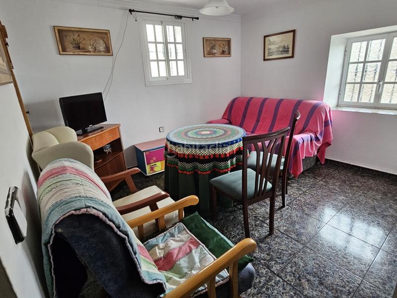 Foto d716ce65-b4d8-4e79-b31f-c3606288b9f3. Casa gran casa con terraza ! en Cútar