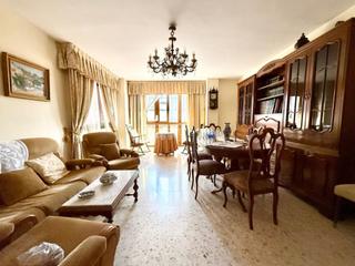 Appartement  N/a. Amplio piso en pleno corazón de vélez!