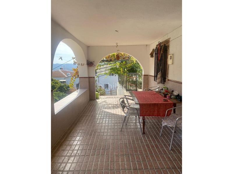 Foto eaab1eb0-4b81-4afd-899f-5899df183fcf. Casa amplia casa con terraza y garaje ! en Canillas de Aceituno