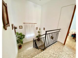 Casa a Jayena. Bonita vivienda de pueblo con jardin